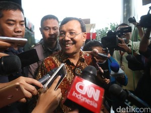 Waras Wasisto Ngaku Tidak Tahu Soal Rp 1 M yang Diminta Iwa Karniwa