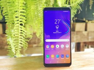 Galaxy A9: 4 Kamera Belakangnya Menggoda, tapi...