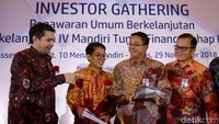 Dari total anggaran kerja di tahun 2019, MTF menggelontorkan 10%-15% untuk kebutuhan pengembangan platform digital. Diharapkan total portofolio penetrasi lending MTF yang saat ini berkisar 2% - 3% dapat meningkat hingga 10%. 