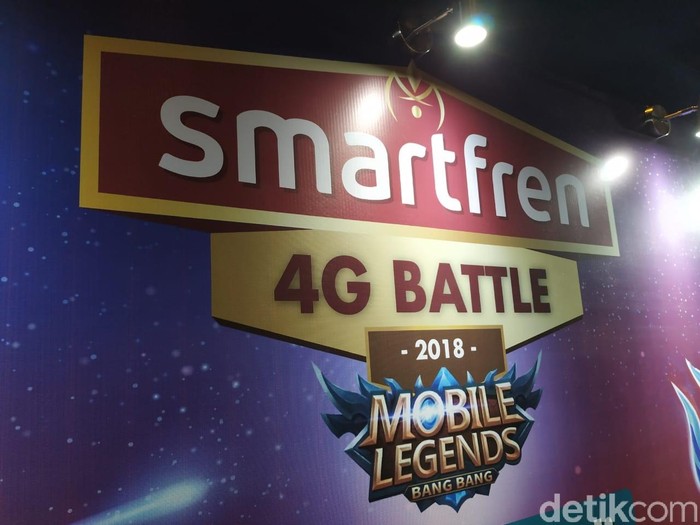 Smartfren menggelar turnamen Mobile Legends kelas amatir (Foto: detikINET/Agus Tri Haryanto) Smartfren menggelar turnamen Mobile Legends kelas amatir (Foto: detikINET/Agus Tri Haryanto)
