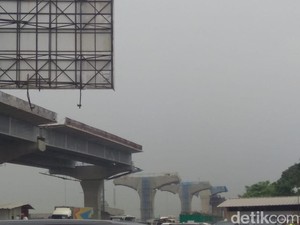 Proyek di Tol Japek Berhenti Sementara Mulai 18 Desember