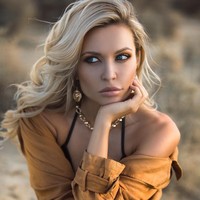  Ia kerap membagikan berbagai kegiatannya saat berolahraga dan memamerkan keseksian tubuhnya. Secara teratur, Kate juga memberikan tips pelatihan serta rekomendasi diet untuk protein dan karbohidrat. Foto: Instagram