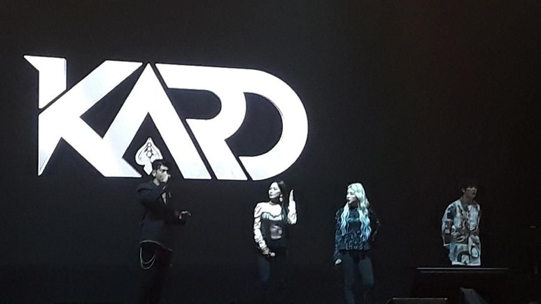 Pecah! KARD Meriahkan Charity Concert for Palu, Sigi, and Donggala Pecah! KARD Meriahkan Charity Concert for Palu, Sigi, and Donggala