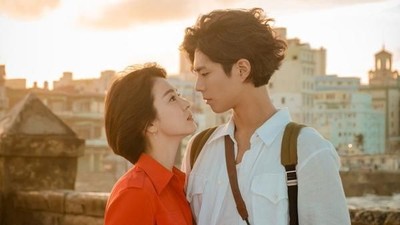 Foto: Intip Kemesraan Park Bo Gum dan Song Hye-Kyo di Encounter Episode 16