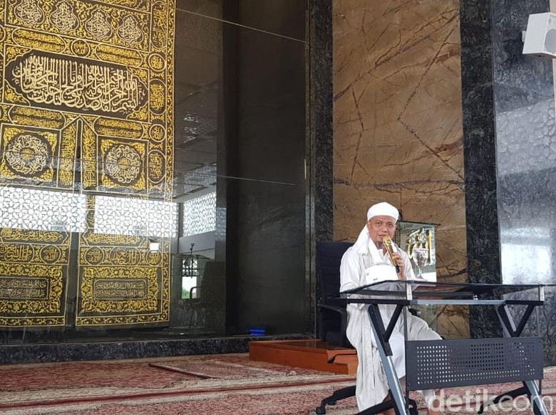 Seperti Ini Kondisi Ustad Arifin Ilham saat Dibawa ke Penang Seperti Ini Kondisi Ustad Arifin Ilham saat Dibawa ke Penang