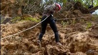 Sesudah itu kamu bisa coba rappeling di Lembah Kera sedalam 35 meter (My Trip My Adventure)