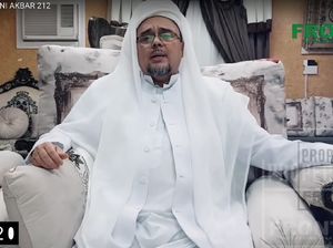 PA 212: Hanya Orang Dungu Percaya HRS Meninggal Ditabrak Unta