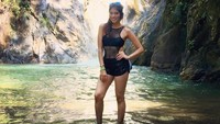 Tak melulu pantai, Zahra juga suka air terjun. Masih dari Phuket, ini AIr Terjun Kathu di Thailand (zah16/Instagram)  