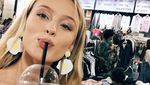 Manis Banget! Ini Zara Larsson Saat Menikmati Minuman Favoritnya