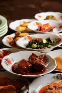 Mau Tahu Sejarah dan Belajar Bikin Rendang? Datang Saja ke 'Nusantara Marandang'
