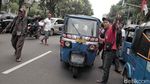 BBG Langka, Sopir Bajaj Ramai-ramai Geruduk Balai Kota