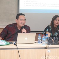 Maia mengungkap jika ia sebenarnya tidak pernah pandai dalam hal dengan materi sejak kuliah dulu. Namun wanita 42 tahun itu mengaku baru paham ilmu-ilmu tersebut ketika sudah berkarier. Karenanya, ia lebih banyak mengungkap pengalaman selama kelas. Foto: Rahmi Anjani/Wolipop