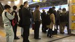 Belajar dari Orang Jepang Cara Antre di Stasiun MRT