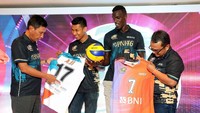 Bank Negara Indonesia memperkenalkan tim putra dan putri yang akan berlaga di Proliga 2019. 