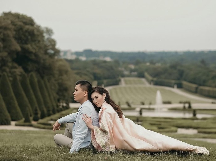  Crazy Rich Surabayan Jusup Clarissa Prewedding di 5 Benua 