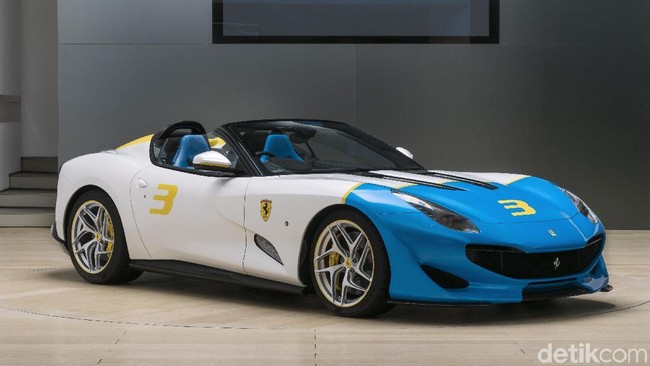 Ferrari Ini Cuma Satu Unit, Pemiliknya Paling Loyal dengan Ferrari Ferrari Ini Cuma Satu Unit, Pemiliknya Paling Loyal dengan Ferrari
