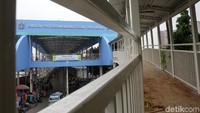 Skybridge juga telah telah terhubung dengan Blok G dan Blok F Tanah Abang.