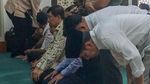 Momen Jokowi Sopiri Yusril di Istana Bogor