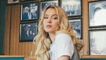 Manis Banget! Ini Zara Larsson Saat Menikmati Minuman Favoritnya