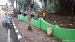 Ini Penampakan Mobil di Pasuruan yang Nangkring di Tengah Kuburan