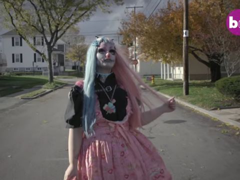 Wanita Ini Bertransformasi Jadi Boneka Busuk, Pacarnya Masih Cinta