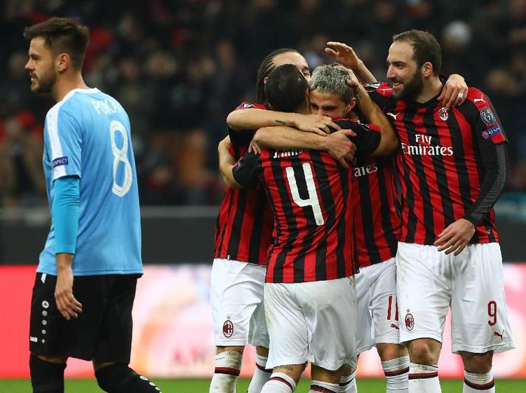 Milan Menangi Drama 7 Gol di San Siro
