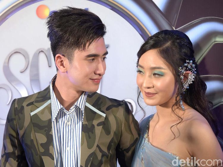 Tatapan Verrell Bramasta ke Natasha Wilona Romantis Banget!