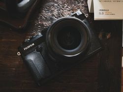 Penampakan GFX 50R, Kamera Medium Format Anyar Fujifilm