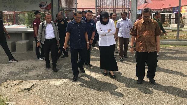 Dirjen PAS Sri Puguh Budi Utami mengecek kondisi Lapas Banda Aceh.