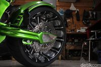 Modifikasi Harley-Davidson Road King Bergaya Chopper