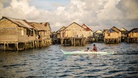 Bertemu dengan Gipsi Laut dan berinteraksi dengan warga lokal di Desa Bajo Sampela di Kaledupa (Brian Sumito/Istimewa)