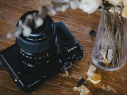 Penampakan GFX 50R, Kamera Medium Format Anyar Fujifilm