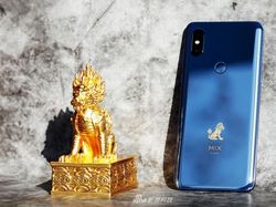 Penampakan Xiaomi Mi Mix 3 Edisi Khusus Seharga Rp 10 Juta