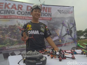 Serunya Nonton Atlet Internasional Balapan Drone di Karawang