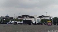 Foto: Pantauan detikcom di kawasan Monas Sabtu (1/12/2018), sudah berdiri 3 panggung di sebelah Barat Monas.  (Lisye-detikcom)