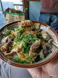 Sedang Ada di Bandung? Yuk, Sarapan Bubur Enak di 5 Tempat Ini!