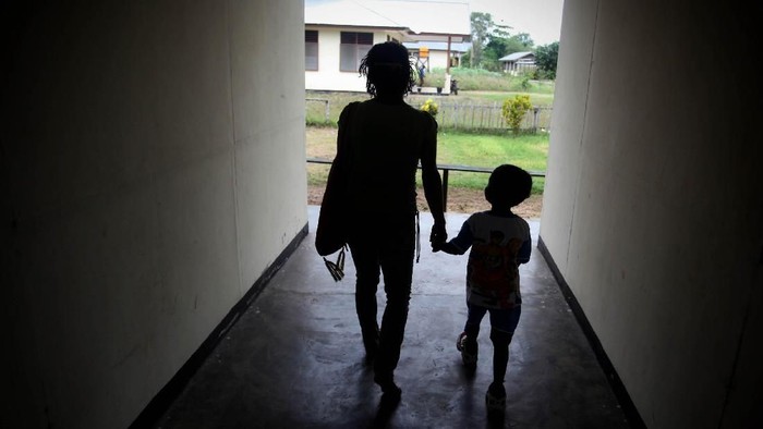 Peran sektor pendidikan dianggap penting untuk menghilangkan stigma pengidap HIV AIDS. (Foto: Ulet Ifansasti/Getty Images) Peran sektor pendidikan dianggap penting untuk menghilangkan stigma pengidap HIV AIDS. (Foto: Ulet Ifansasti/Getty Images)