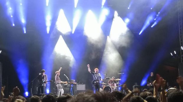 Berdansa Tanpa Jarak Bersama Franz Ferdinand di Jakarta