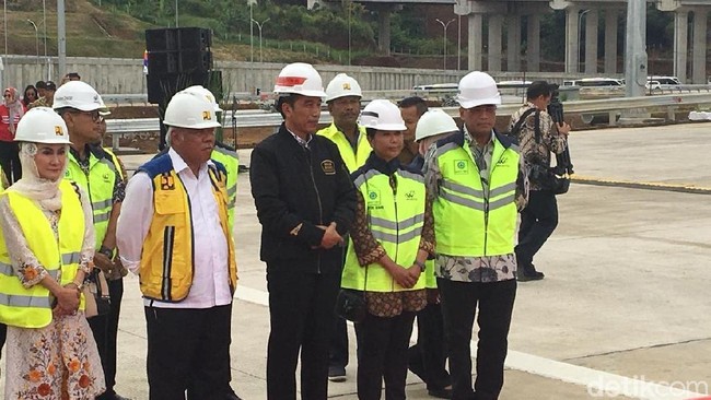 Cerita Jokowi Resmikan Tol Bocimi yang Dinanti Sejak 21 Tahun Lalu
