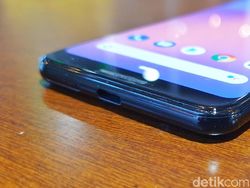 Unboxing Google Pixel 3, Ponsel Mungil Berkamera Mumpuni