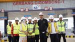 Gaya Jokowi Resmikan Tol Bocimi yang Mangkrak 21 Tahun