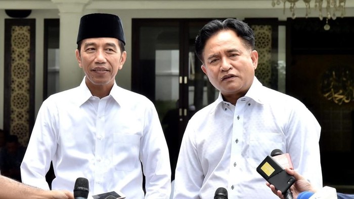 Yusril Ihza Mahendra saat bertemu Jokowi