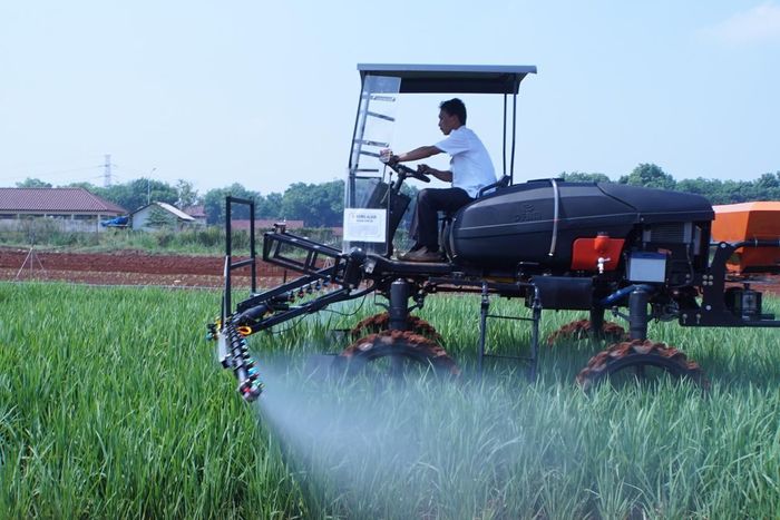  Gambar  Alat  Pertanian  Tradisional Beserta Fungsinya 