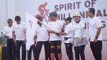 Disambut Rini, Bos BUMN Gowes di Tol Bocimi