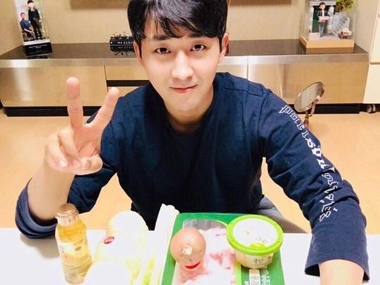 Son Ho-jun Ternyata Doyan Cicipi Makanan, Ini 8 Buktinya!
