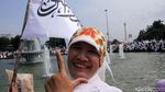 Tak Bisa Masuk Monas, Massa Tetap Antusias Mengikuti Reuni 212