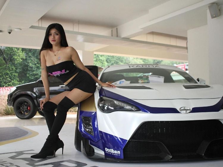 Awas Gagal Fokus Lihat Si Seksi Vieranni!