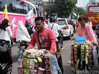 Ada yang Ketiban Untung di Tengah Kerumunan Reuni 212