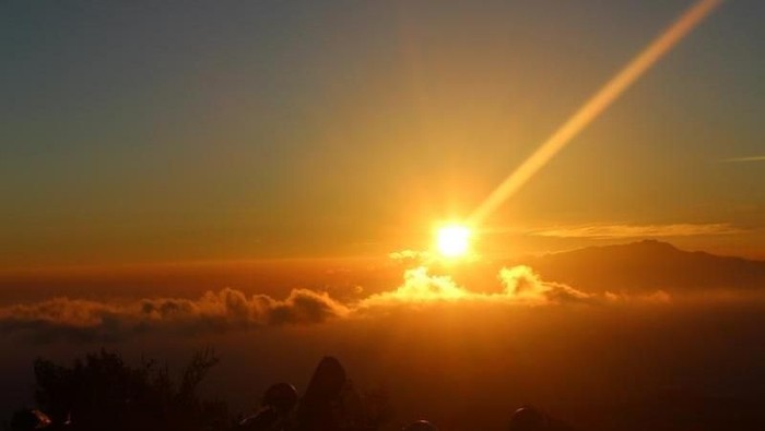 momen sunrise di Bromo