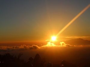 Keajaiban Sunrise Bromo yang Tiada Habisnya